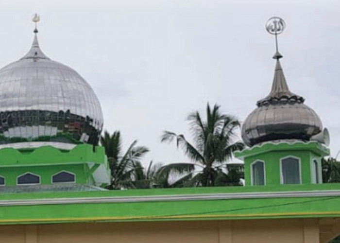 Pencuri Kubah Emas 2,6 kg Masjid Al-Huda Kabupaten Buru Ditangkap, Pekerjaannya Ternyata