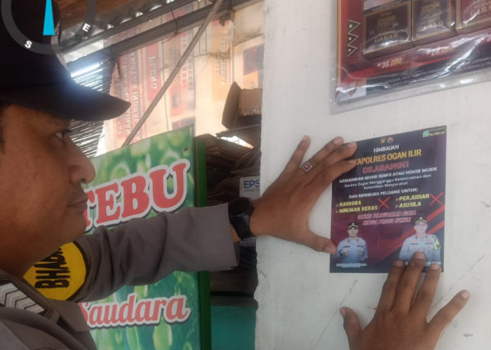 Bhabinkamtibmas Polsek Indralaya Pasang Stiker Larangan Musik Remix 