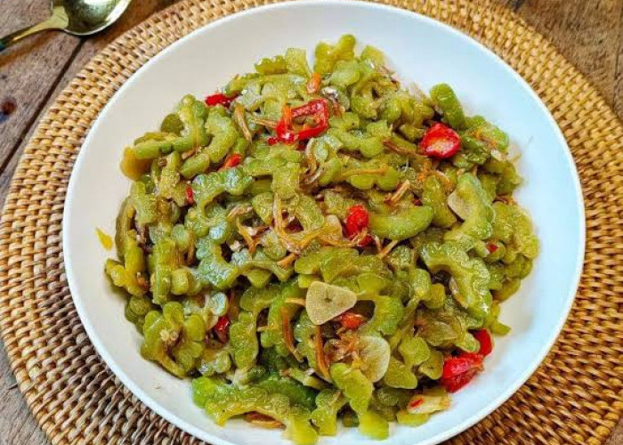 5 Tips Memasak Pare agar Tidak Pahit Tanpa Menghilangkan Teksturnya