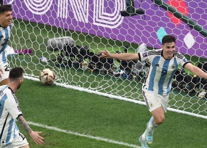 Argentina ke Final, Cukur Kroasia 3-0, Julian Alvarez Brace, La Albiceleste Tunggu Lawan Maroko vs Prancis  