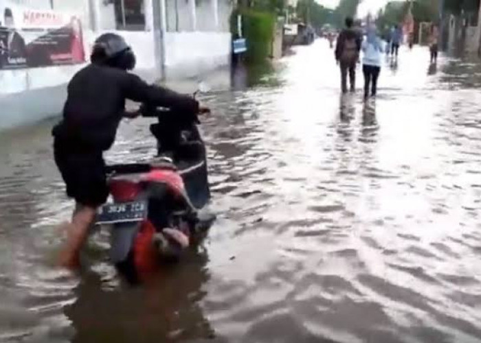 Motor Mogok Akibat Melewati Banjir, Segera Ikuti 8 Cara ini