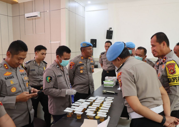 Anggota dan PJU Polres Ogan Illr Di Tes Urine  Secara Mendadak, Ini Hasilnya!