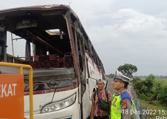 Sopir Bus Primajasa Hilang Kendali, Kecelakaan di Tol Tangerang-Merak, Satu Penumpang Tewas, 17 Terluka 