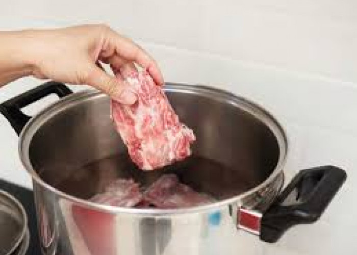 Begini Cara Praktis Merebus Daging Sapi Agar Cepat Empuk, Tanpa Presto!
