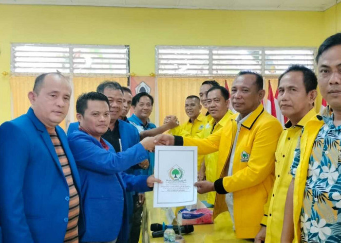 Wakil Ketua PAN OKI Kembalikan Formulir Penjaringan Balon Bupati di Golkar