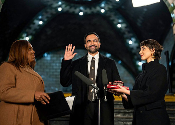 Zohran Mamdani Jadi Wali Kota Muslim Pertama New York Disumpah Menggunakan Alquran