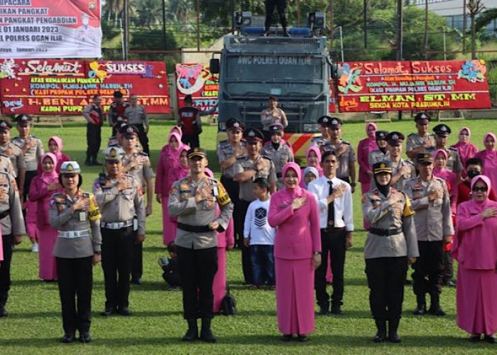 Jelang Tahun Baru, 40 Personil Polres Ogan Ilir Naik Pangkat, Kapolres: Jaga Kinerja dan Tingkatkan Prestasi