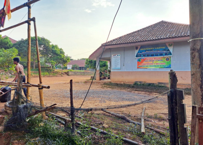 Semburan Minyak Bercampur Gas, Siswa SMAN 2 Kecamatan Keluang Diliburkan 