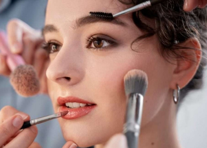 6 Tips Make Up Wajah Natural Bagi Pemula, Buat Makin Percaya Diri