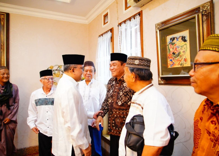 Bupati Muba Hadiri Tahlilan Almarhum Alex Noerdin