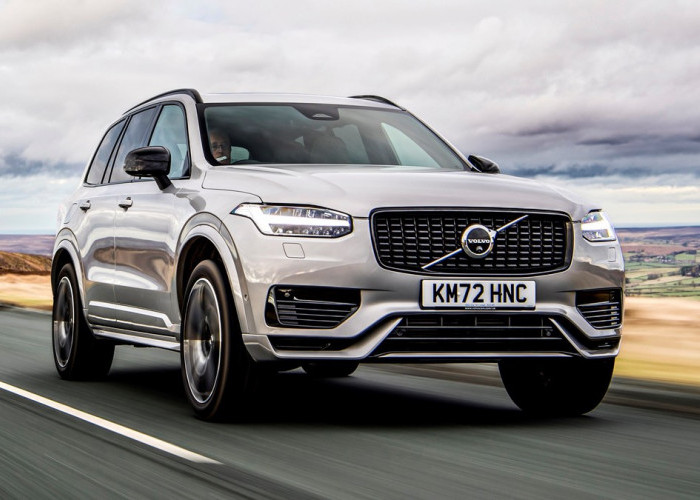 Volvo XC90 Hybrid Meluncur: Fitur Canggih dan Performa Tangguh