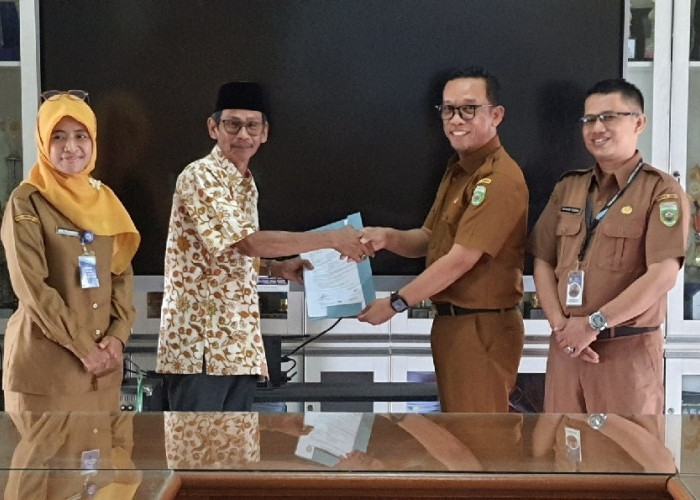 Serah Terima Jabatan Kepala SMAN 1 Indralaya  Utara Ogan Illr , Thohir Hamidi-Hapiyuddin