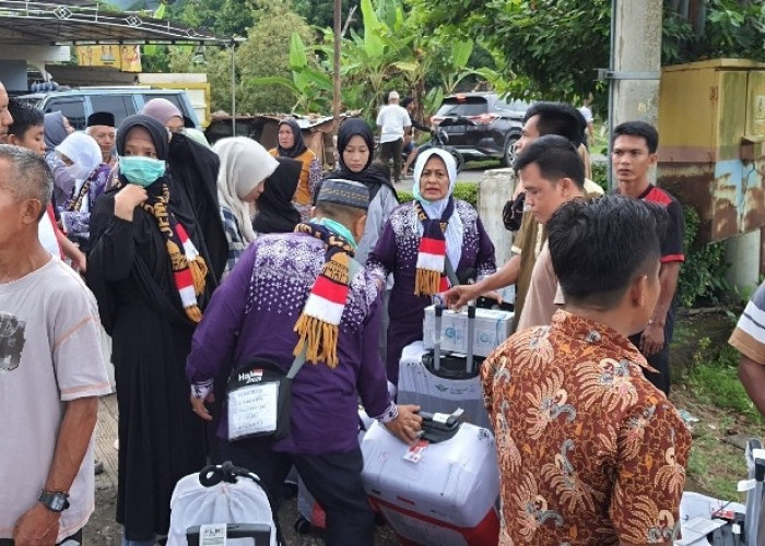 193 Jemaah Haji Kabupaten  Muba Kloter  2 Tiba Di Masjid Jamik An-Nur Sekayu