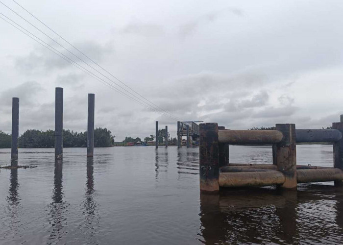 Ultimatum Gubernur Sumsel Dipatuhi, tak Ada Tongkang Batu Bara Melintas di Bawah Jembatan P6 Lalan