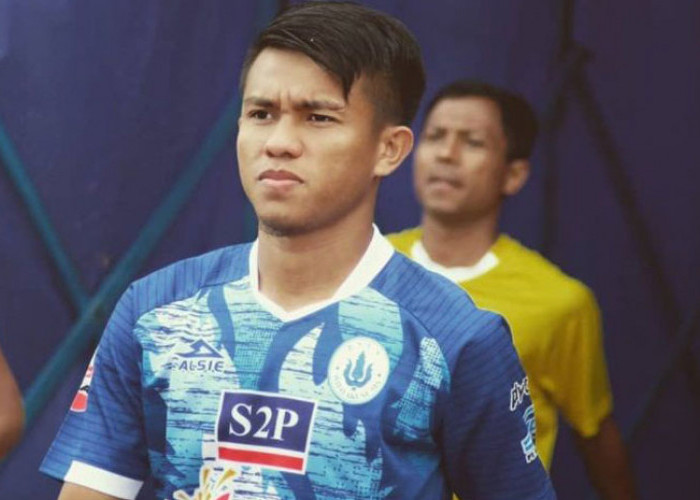 Luar Biasa, Pesepakbola Persebaya Surabaya ini Kuliah di UMS Tekuni Ilmu Agama