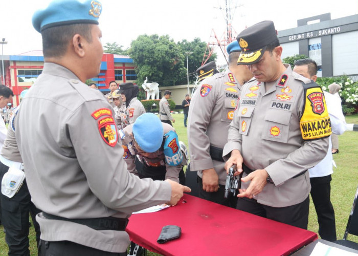 Wakapolda Sumsel Pemeriksa 2229 Pemegang Senpi Dinas Personel 