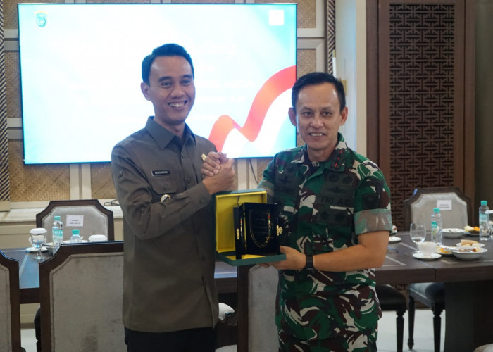 Perkuat Kebersamaan, Dandim 0402/OKI-OI Dampingi Pangdam II/Sriwijaya Kunjungan Kerja ke OKI dan OI