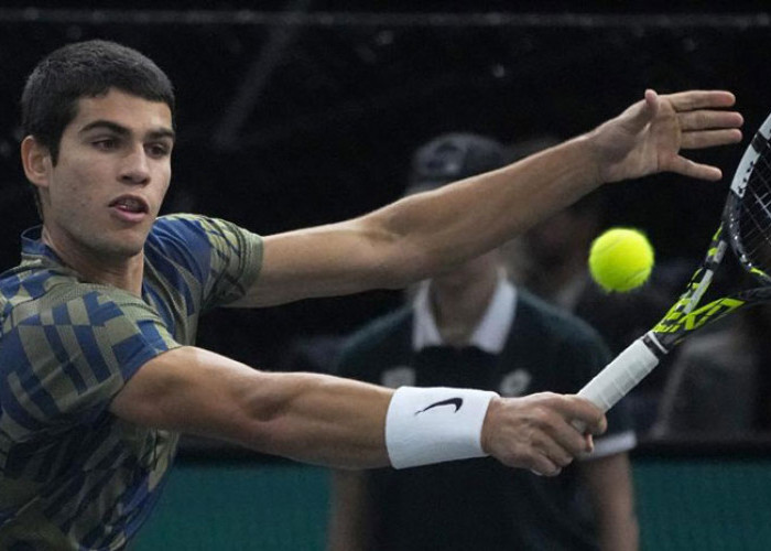 Singkirkan Daniil Medvedev di Semifinal Wimbledon 2023, Alcaroz Tantang Novak Djokovic 