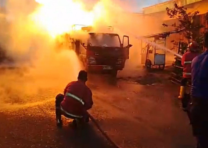 Truk Pengangkut Gas Melon Terbakar di Sukabumi, ini Penyebabnya