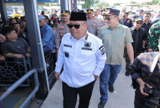 Tinjau Arus Mudik di Pelabuhan Tanjung Kalian, Gubernur Babel Minta  Maaf 