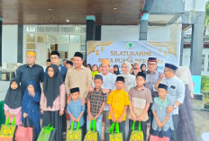 Bukber dengan Anak Yatim, Ketua DPRD-Bupati Luwu Utara Bagikan Sembako