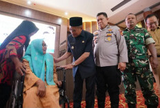Wabup Ardani Buka Fashion Show Peringatan Hari Ibu ke-97 di Ogan Ilir