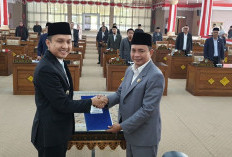 Bupati Panca Hadiri Paripurna, Dua Raperda Inisiatif DPRD Disetujui