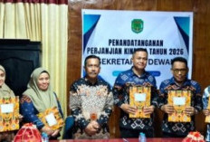 Sekretaris DPRD Luwu Utara Tandatangani Perjanjian Kinerja