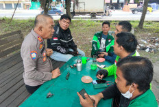 Cooling System Satbinmas Polres Ogan Ilir Sambangi Komunitas Grab di Terminal Timbangan
