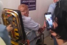 Gunakan Kursi Roda, H Halim Jalani Sidang