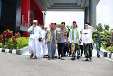 Khutbah UAS di Mapolda Sumsel: Penegakan Hukum yang Adil Adalah Ibadah