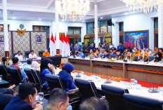 Bupati Muba Ikuti Rakor Pengentasan Kemiskinan di Griya Agung