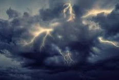 Prakiraan Cuaca Hari ini Kamis 18 Desember 2025 : Waspada Hujan Petir di Beberapa Wilayah