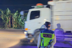Hindari Penumpukan Kendaraan di Bakauheni Lampung ,Polres Ogan Lakukan Penyekatan Truk Sumbu Tiga
