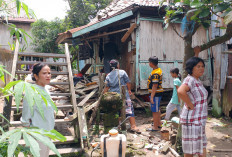 Saat Buat Roti, Rumah Warga di Jago Lano Ogan  Ilir  Roboh