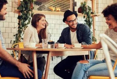 Bukan Hanya Ramah, Ini 10 Tipe Orang yang Akan Memiliki Banyak Teman di Tempat Kerja